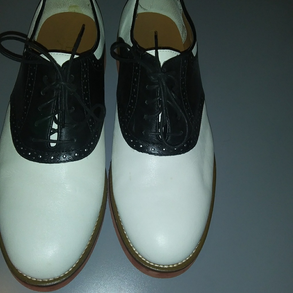Shoes - Picture 5 of 5